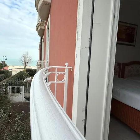 Se134 - Marotta, Bilocale Con Balcone E Garage מארוטה