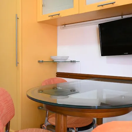 Appartamento Se134 - Marotta, Bilocale Con Balcone E Garage Marotta