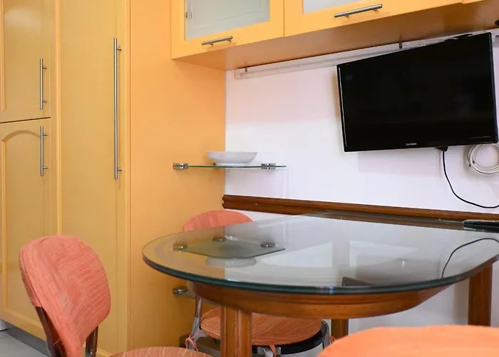 Appartamento Se134 - Marotta, Bilocale Con Balcone E Garage Marotta