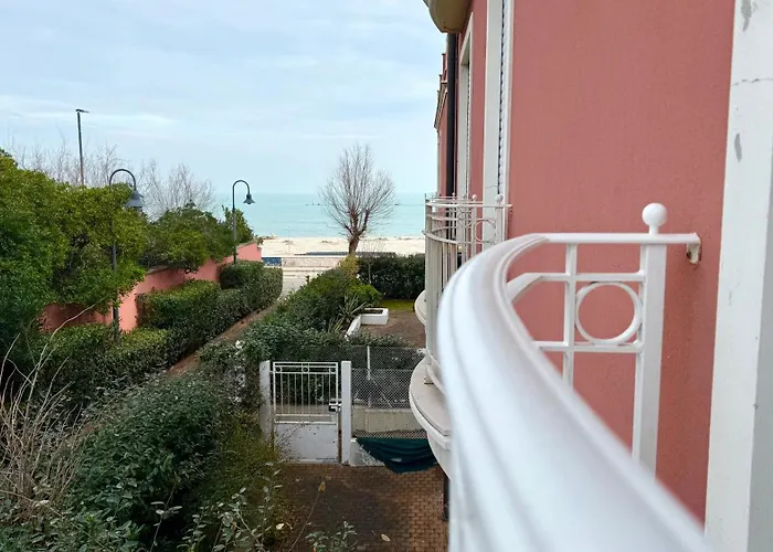 Se134 - Marotta, Bilocale Con Balcone E Garage Appartamento Marotta